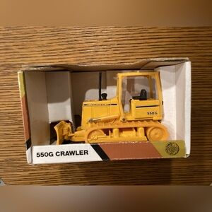 Ertl John Deere 550G Crawler New in box